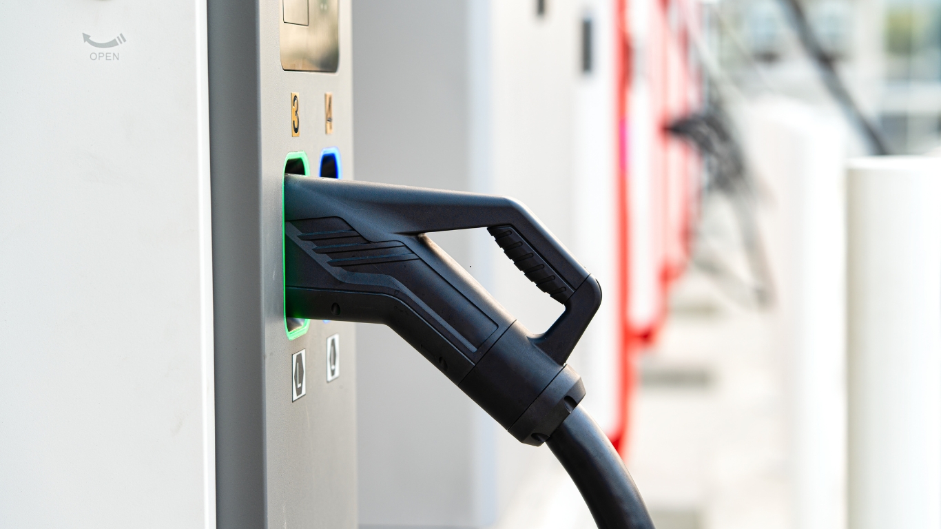 Level 2 vs. DC Fast Chargers